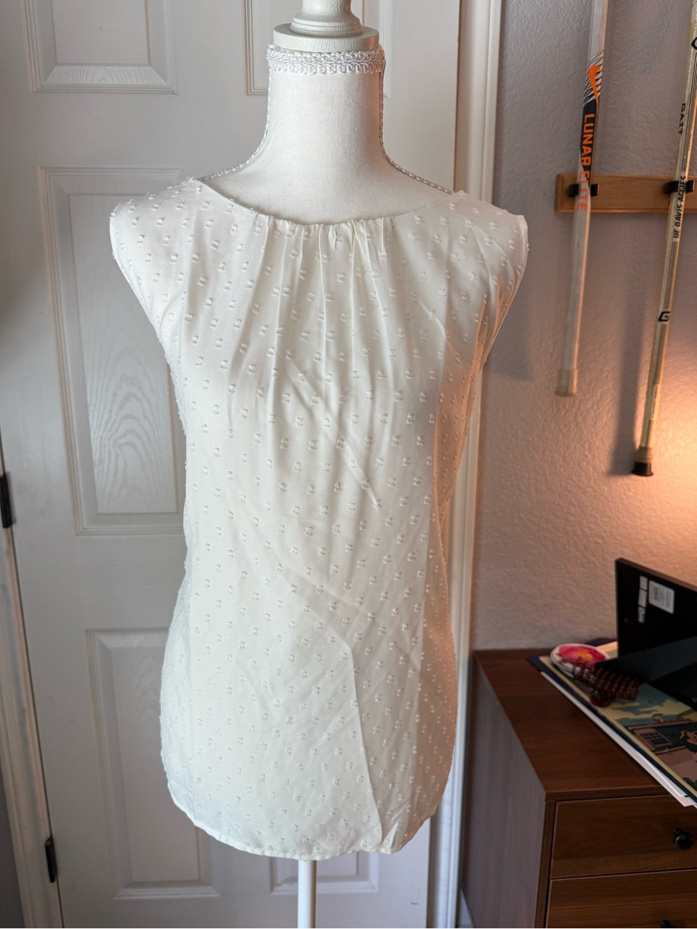 LOFT White Textured Sleeveless Top